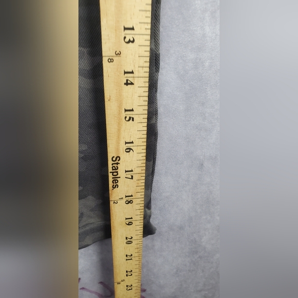 SPANX Look At Me‎ Now Seamless Cropped Leggings Camo Size XL - Picture 8 of 10